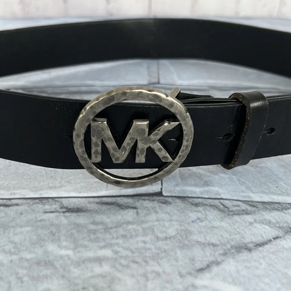 Michael Michael Kors black leather MK front logo belt size medium 6